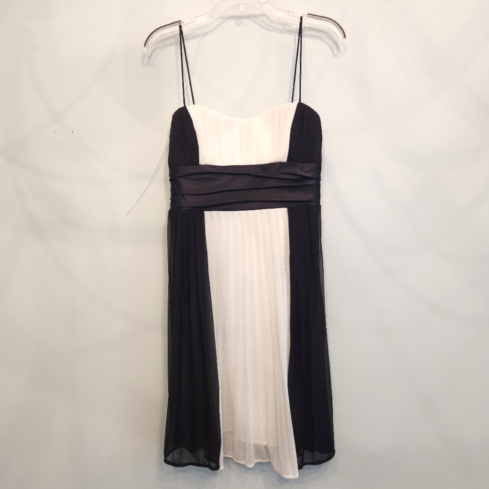 Black & Ivory Formal Dress